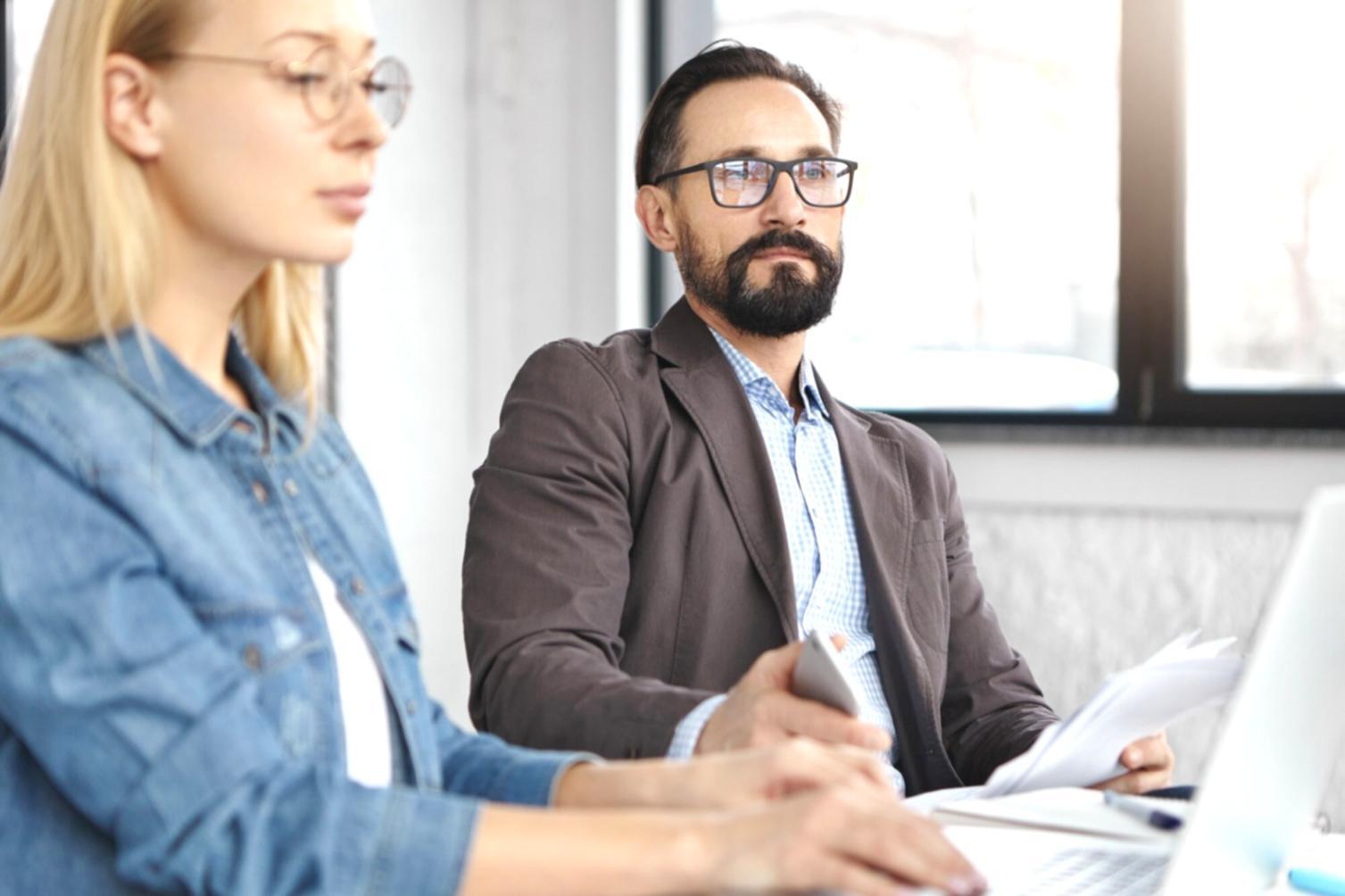 Équipe glaventhurex travaillant sur des solutions budgétaires personnalisées